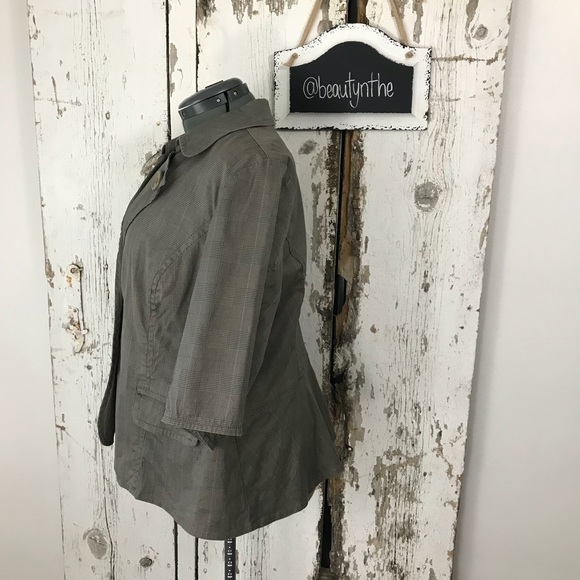 Lane Bryant plaid blazer jacket - Picture 3 of 7